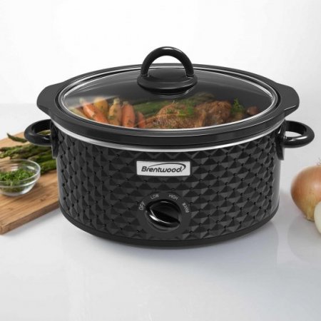 Btwd 3.5 Quart Diamond Pattern Slow Cooker in Black