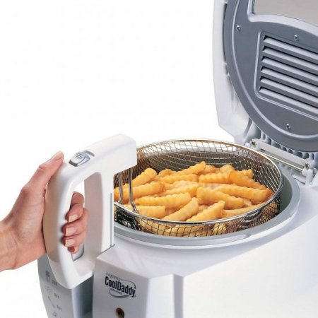 Presto 05443 CoolDaddy Cool-touch Deep Fryer - White